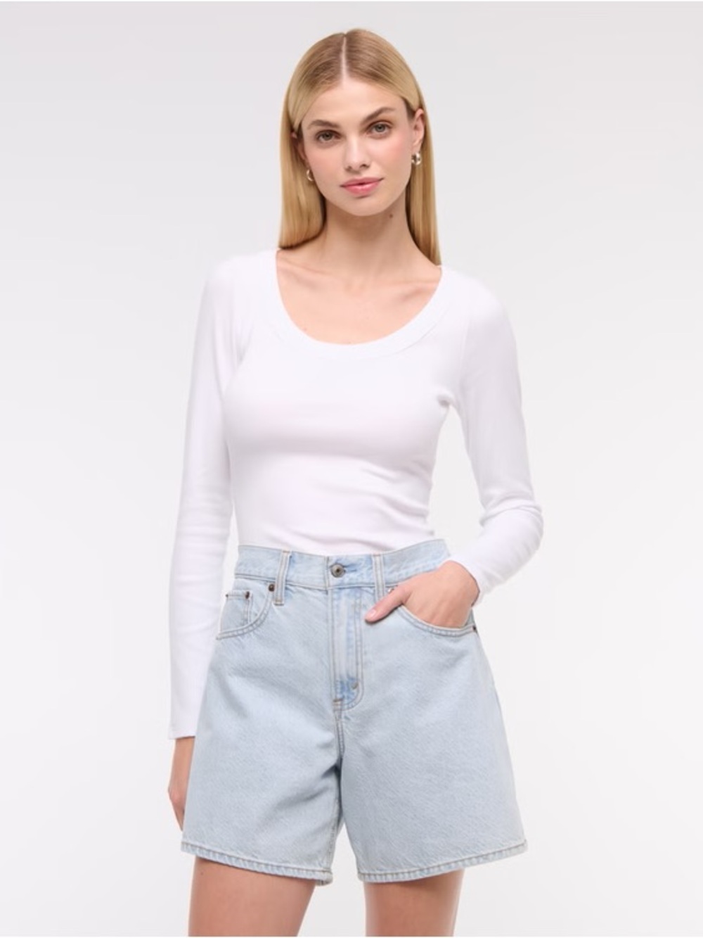 Abercrombie & Fitch High Rise Loose Denim Short
